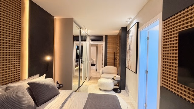 Apartamento 4 suítes em Meia Praia — Meia Praia, Itapema