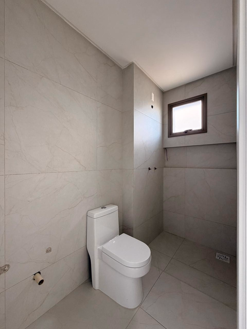 Apartamento 3 suítes em Meia Praia — Meia Praia, Itapema