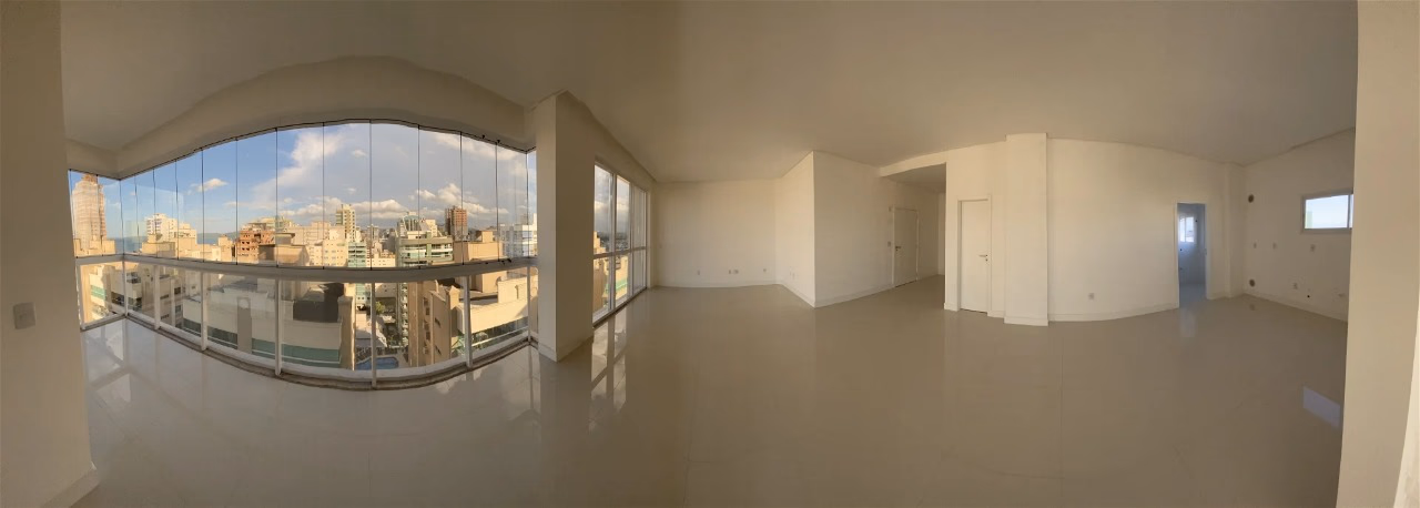 Apartamento 4 suítes em Meia Praia — Meia Praia, Itapema