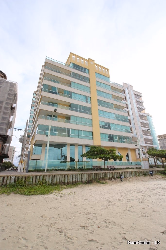 Isabela Vitória Residencial — Meia Praia