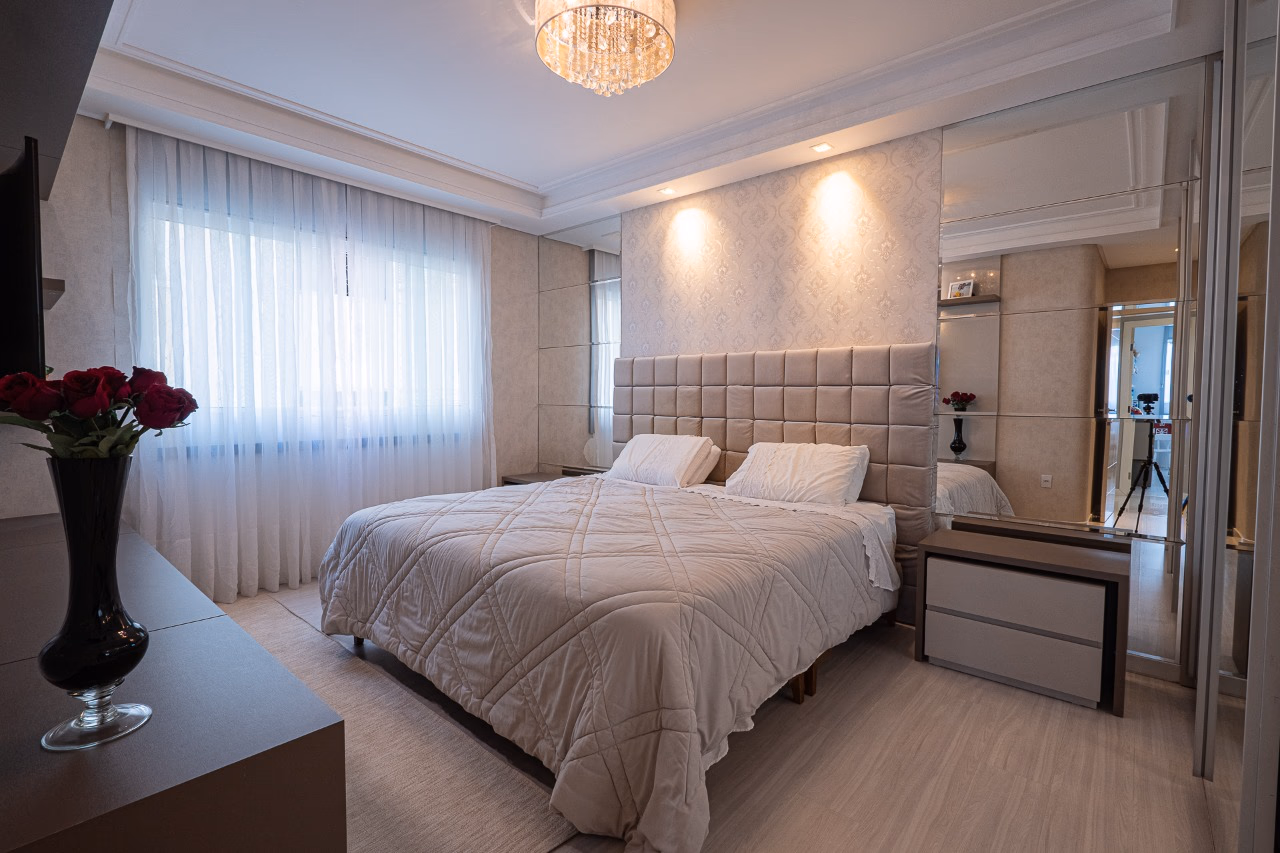 Apartamento 4 suítes em Meia Praia — Meia Praia, Itapema