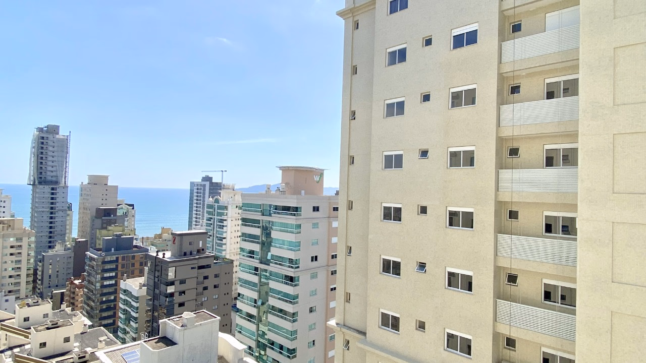 Apartamento 3 suítes em Meia Praia — Meia Praia, Itapema