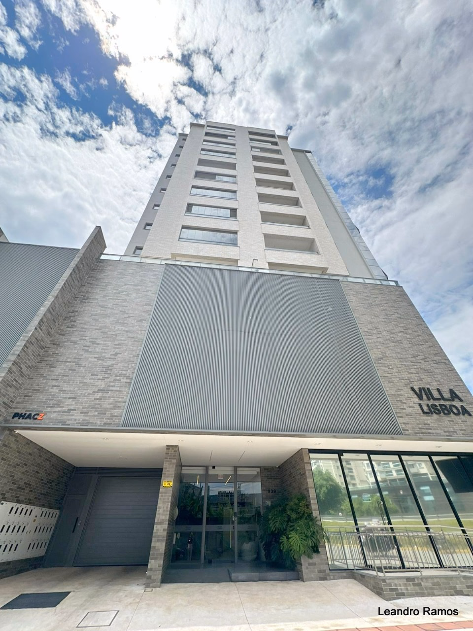 Villa Lisboa Residence — Meia Praia