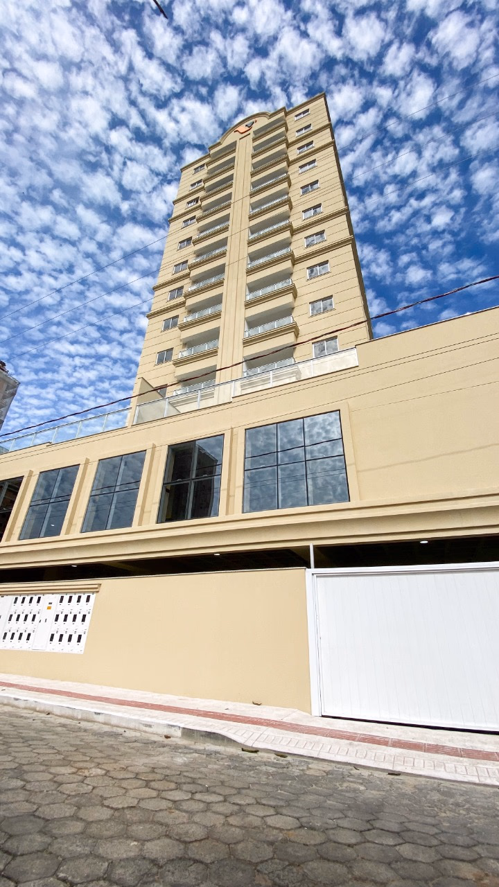 Chateau Saint Michel Residence — Meia Praia