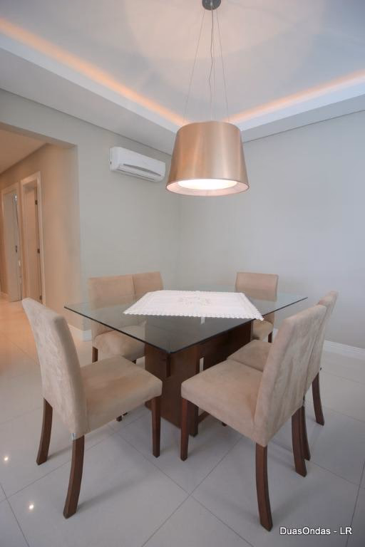 Apartamento 3 suítes em Meia Praia — Meia Praia, Itapema