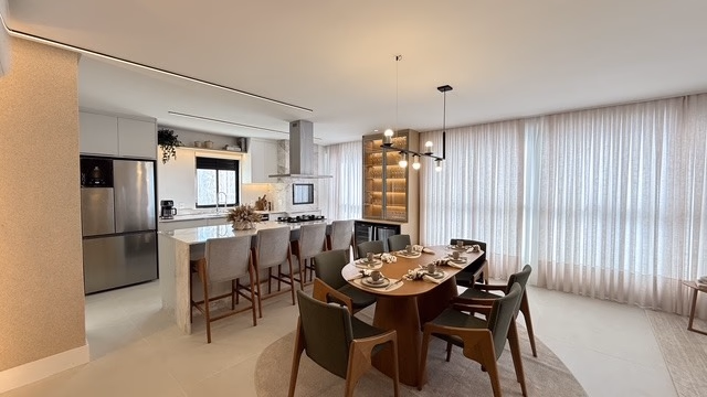 Apartamento 3 suítes em Meia Praia — Meia Praia, Itapema