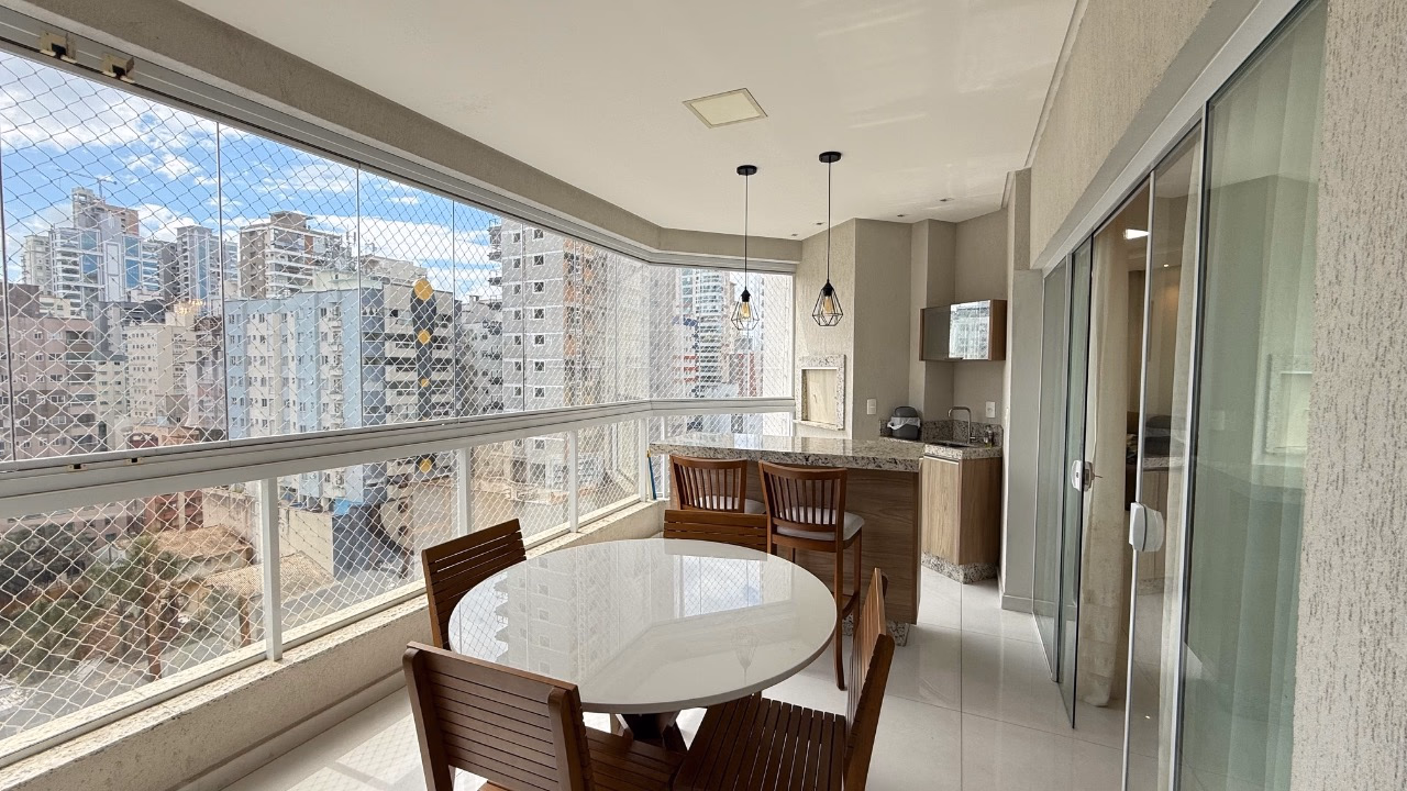 Apartamento 3 suítes em Meia Praia — Meia Praia, Itapema