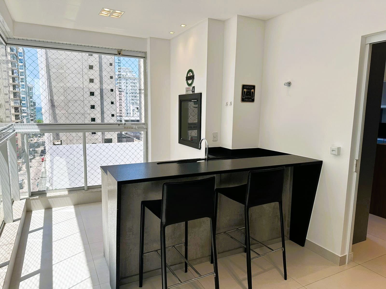 Apartamento 4 suítes em Meia Praia — Meia Praia, Itapema