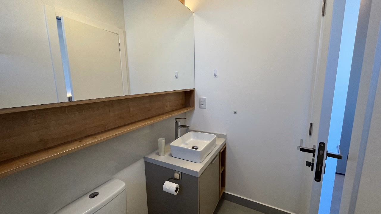 Apartamento 4 suítes em Meia Praia — Meia Praia, Itapema