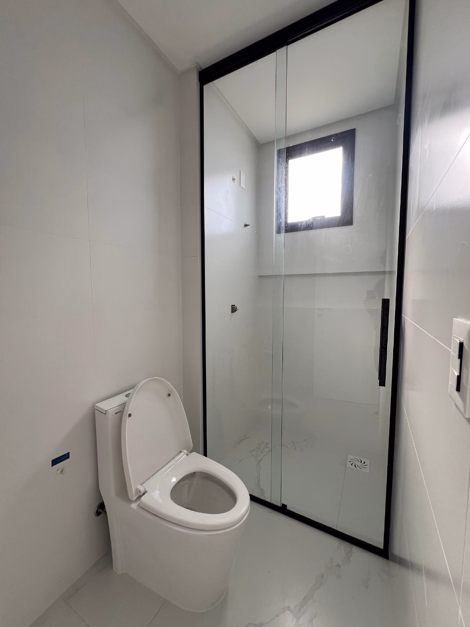 Apartamento 4 suítes em Meia Praia — Meia Praia, Itapema