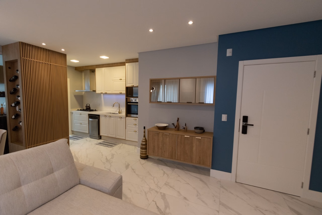 Apartamento 3 suítes em Meia Praia — Meia Praia, Itapema