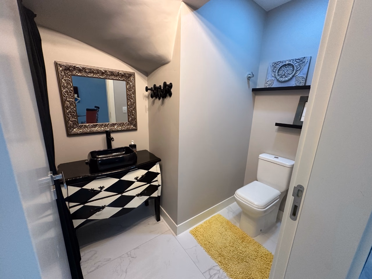 Apartamento 4 suítes em Meia Praia — Meia Praia, Itapema
