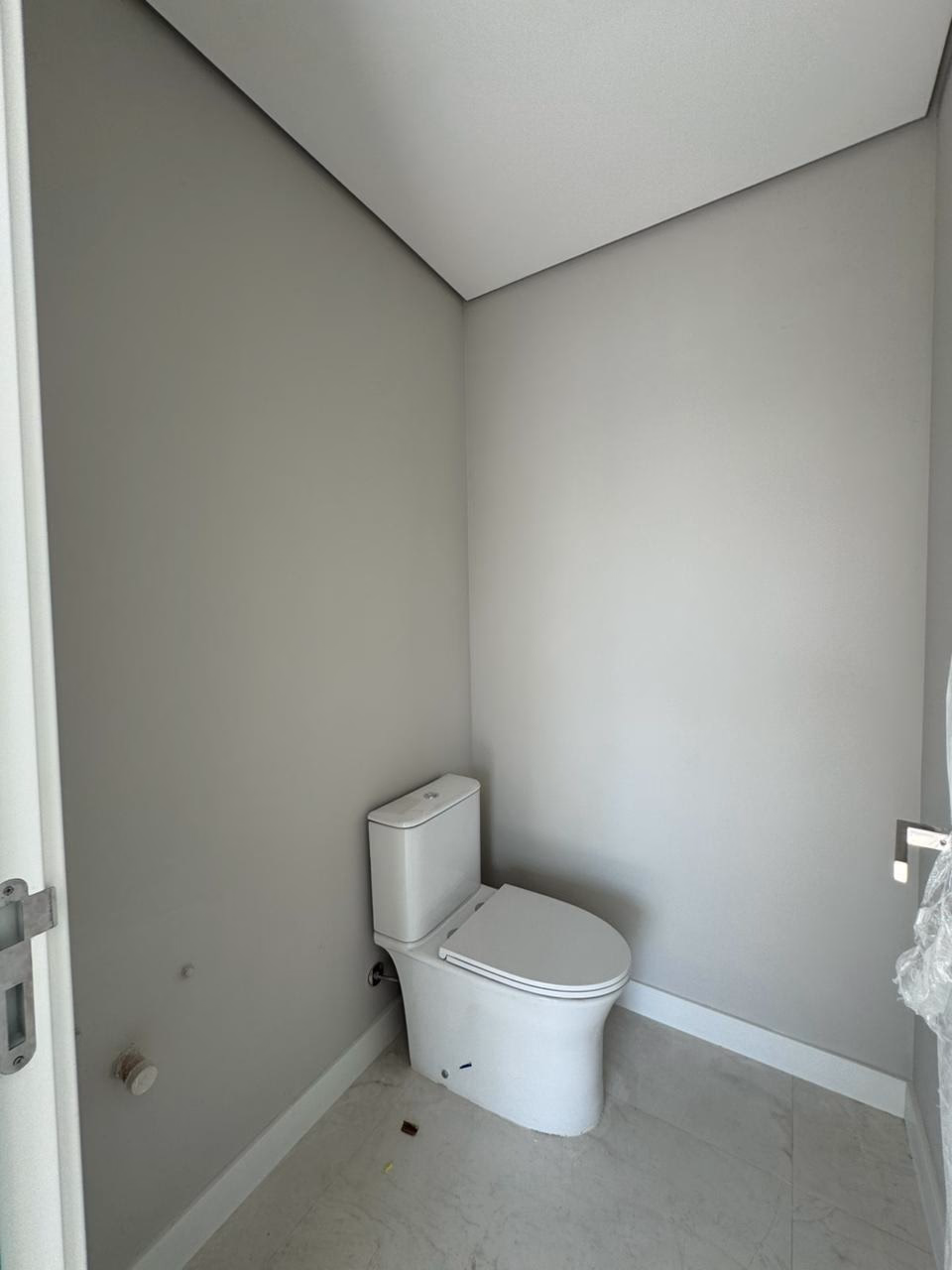 Apartamento 3 suítes em Meia Praia — Meia Praia, Itapema