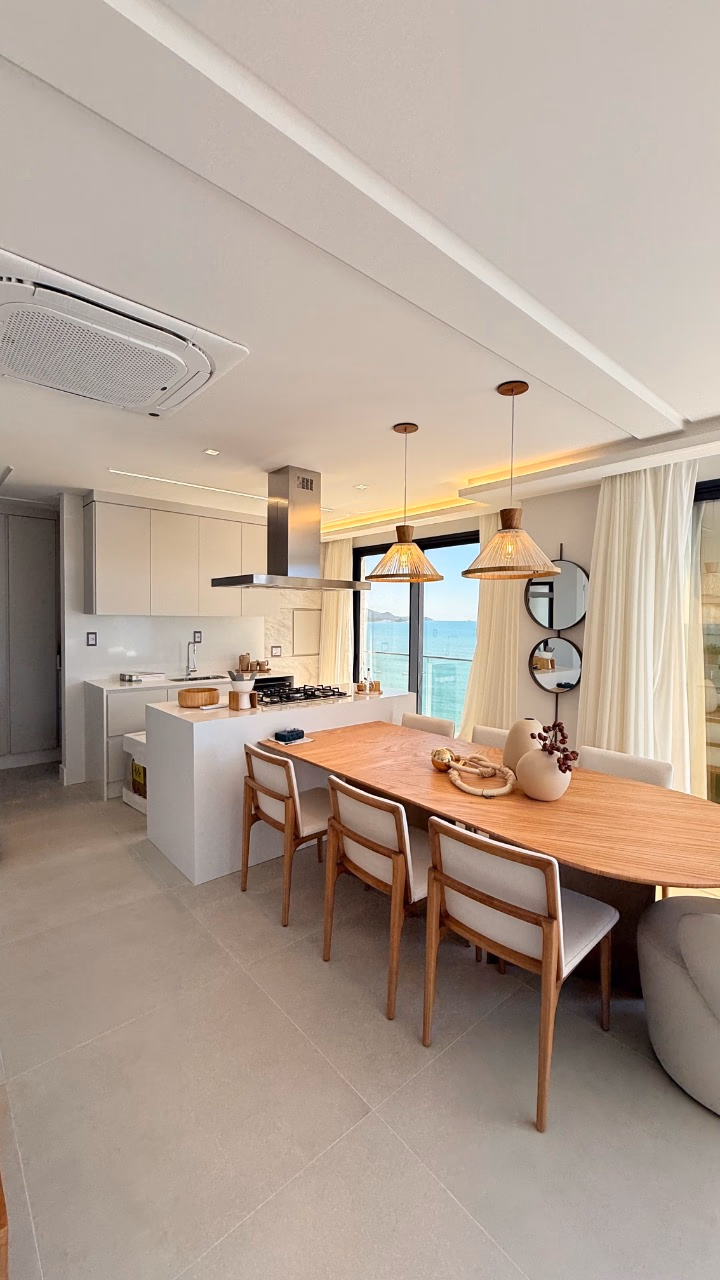 Apartamento 3 suítes em Meia Praia — Meia Praia, Itapema