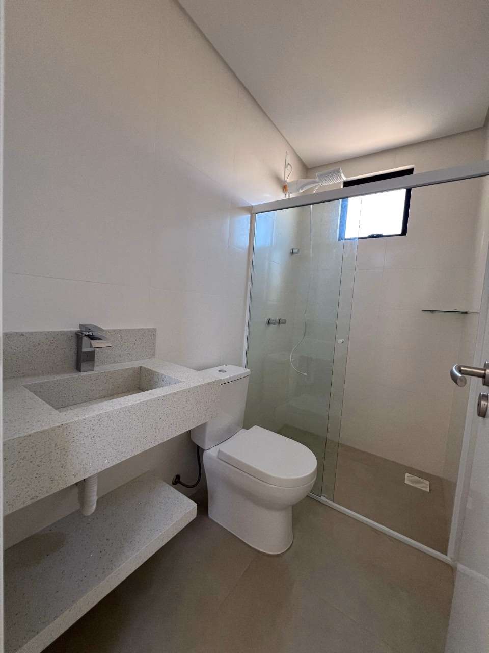 Apartamento 3 suítes em Meia Praia — Meia Praia, Itapema