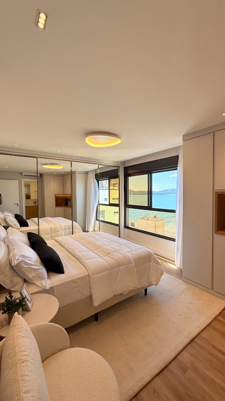 Apartamento 3 suítes em Meia Praia — Meia Praia, Itapema