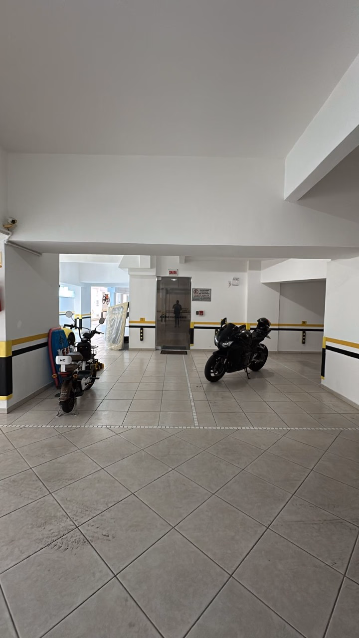 Apartamento 4 suítes em Meia Praia — Meia Praia, Itapema