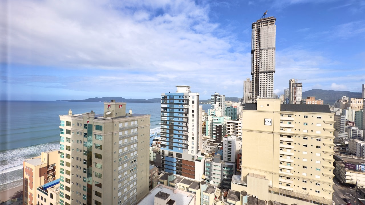 Apartamento 4 suítes em Meia Praia — Meia Praia, Itapema