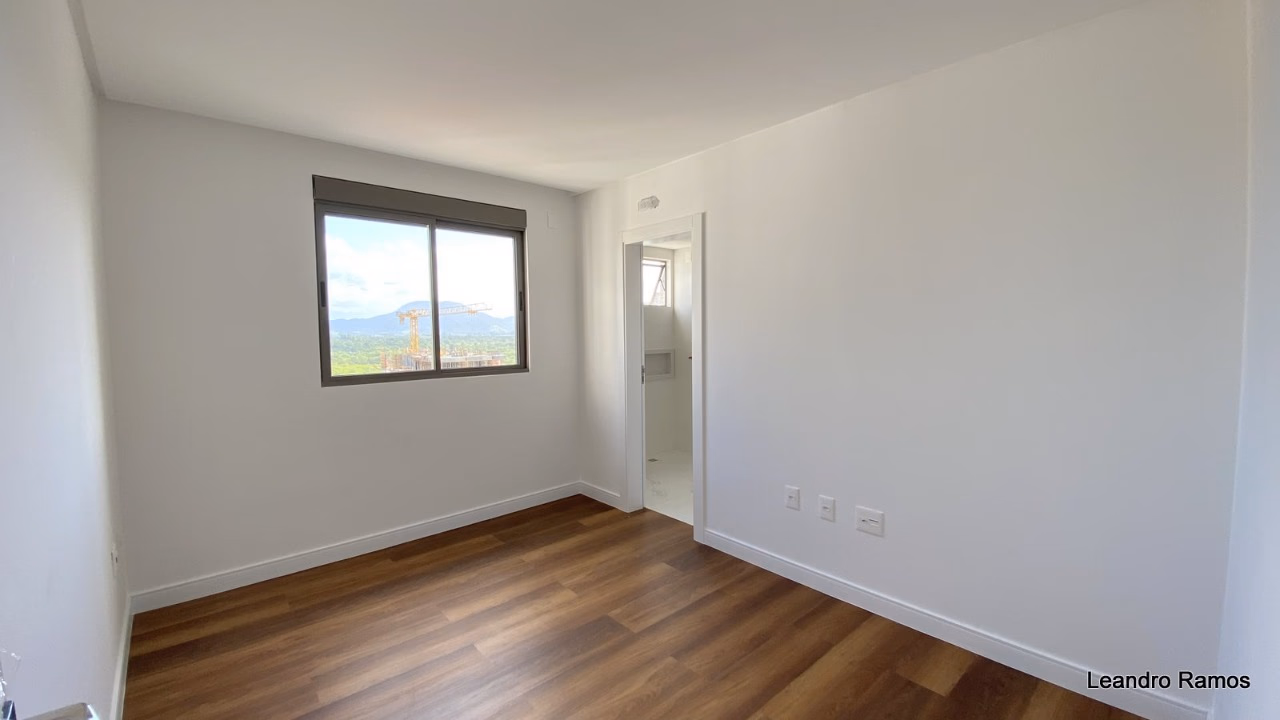 Apartamento 3 suítes em Meia Praia — Meia Praia, Itapema