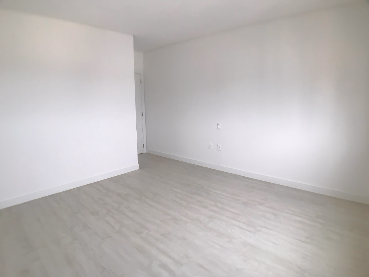 Apartamento 4 suítes em Meia Praia — Meia Praia, Itapema