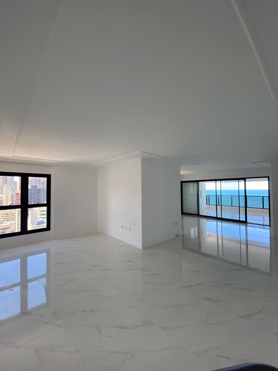Apartamento 4 suítes em Centro — Centro, Itapema