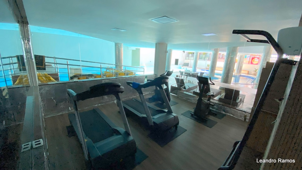 Residencial Ocean Towers em Meia Praia (15)