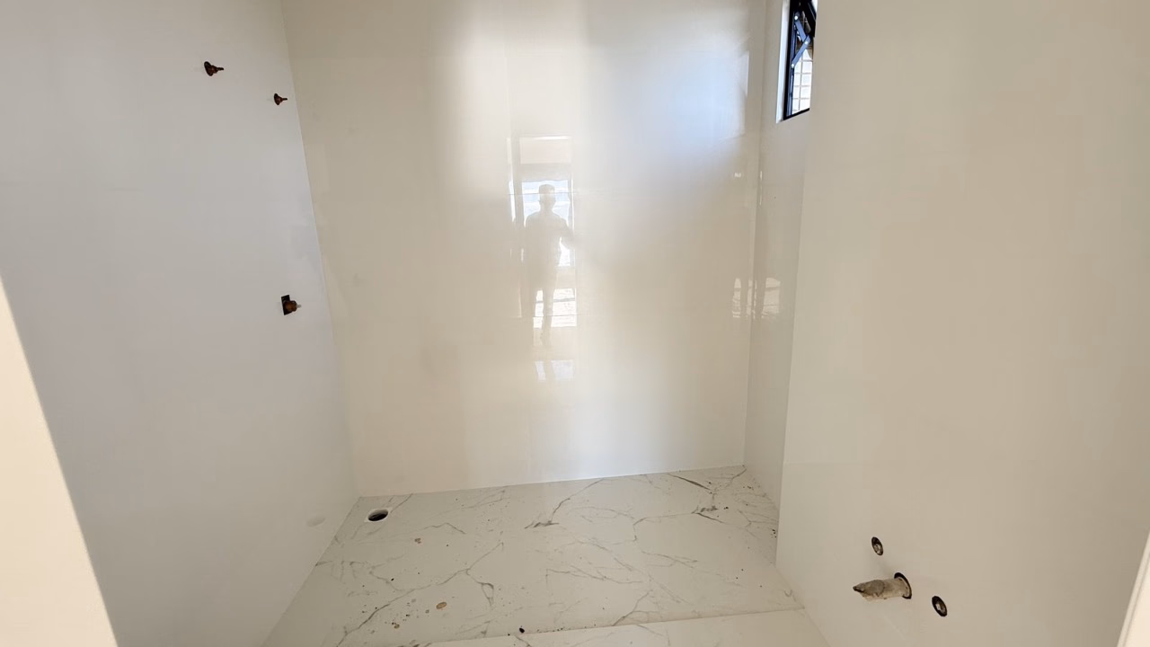 Cobertura 5 suítes em Meia Praia — Meia Praia, Itapema
