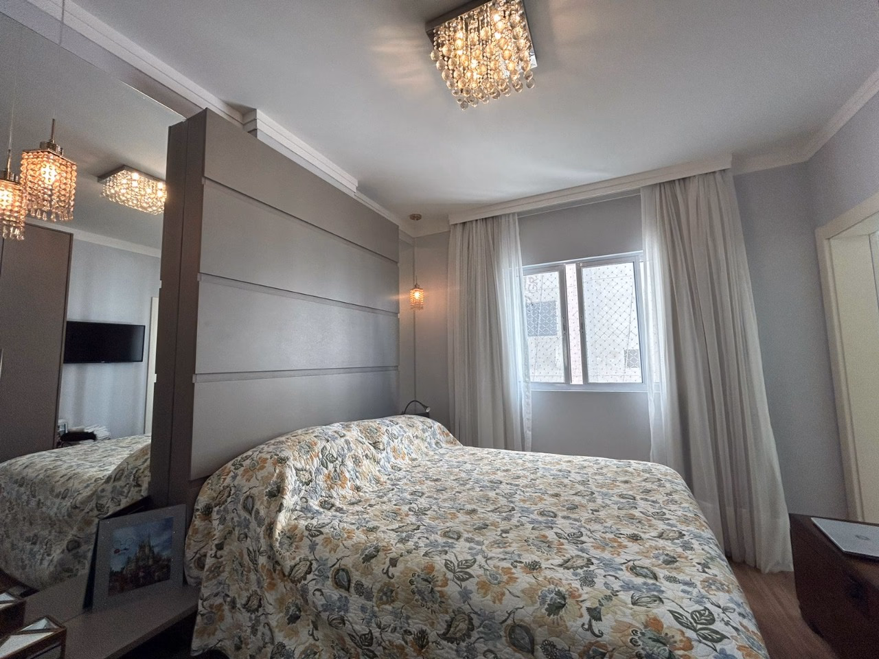 Apartamento 3 suítes em Meia Praia — Meia Praia, Itapema