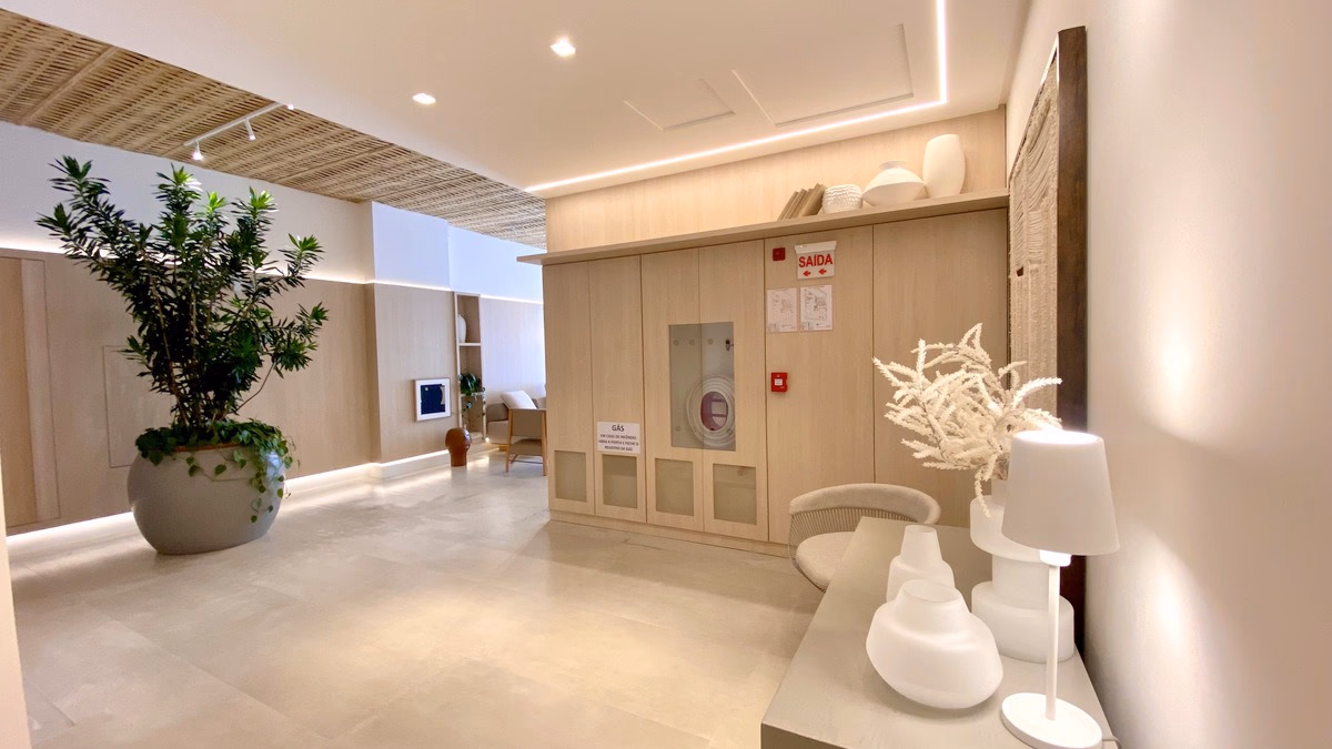 Apartamento a venda na Meia Praia em Itapema-SC (83)
