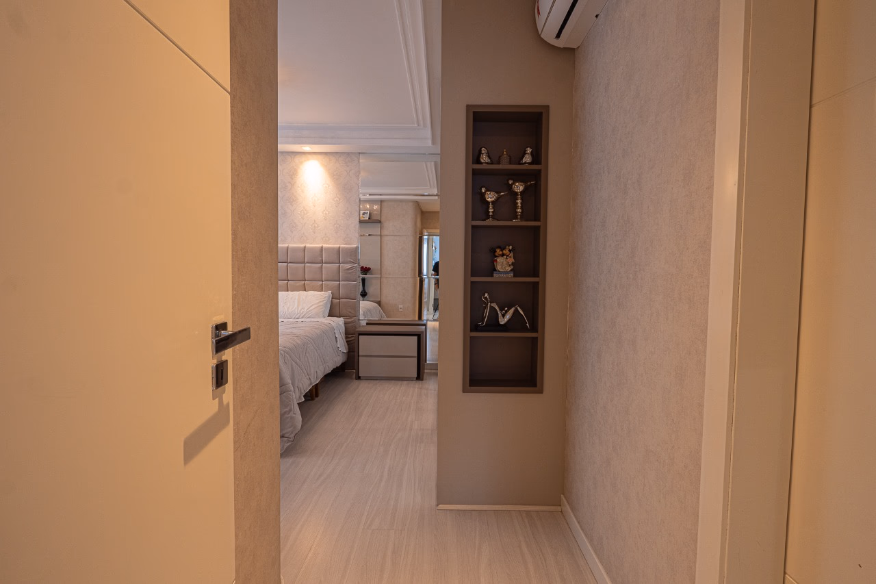 Apartamento 4 suítes em Meia Praia — Meia Praia, Itapema