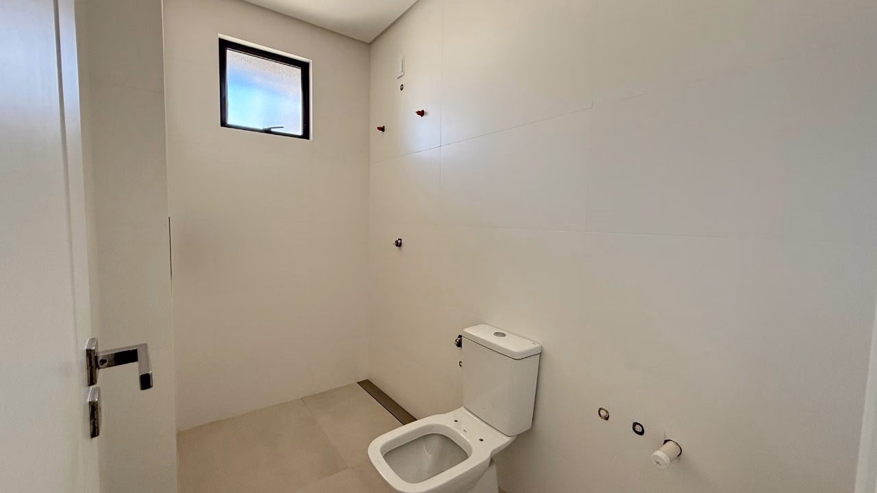 Apartamento 4 suítes em Meia Praia — Meia Praia, Itapema
