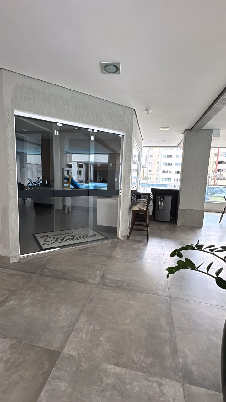 Apartamento 4 suítes em Meia Praia — Meia Praia, Itapema