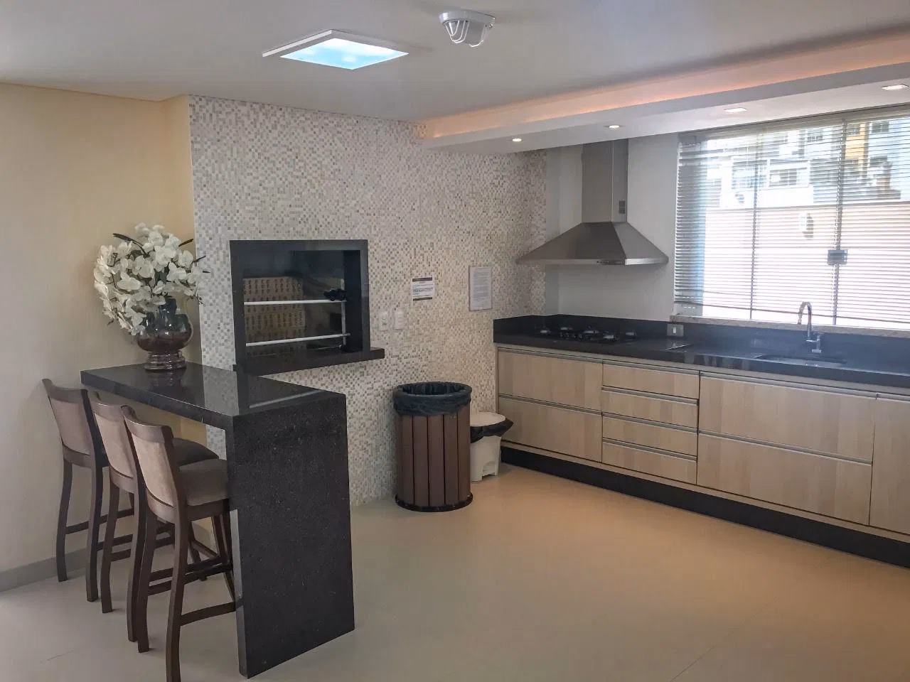 Luana Dellagnelo - Rua 248, Bairro Meia Praia, Itapema - SC (3)