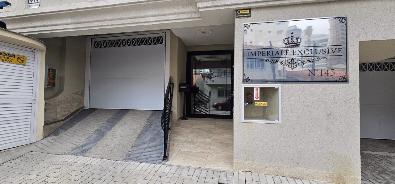 Edifício Imperiale Exclusive - Rua 318, Bairro Meia Praia, Itapema - SC (2)