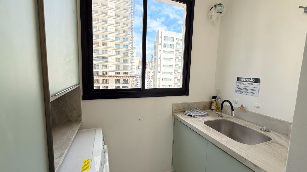 Apartamento 2 suítes em Meia Praia — Meia Praia, Itapema