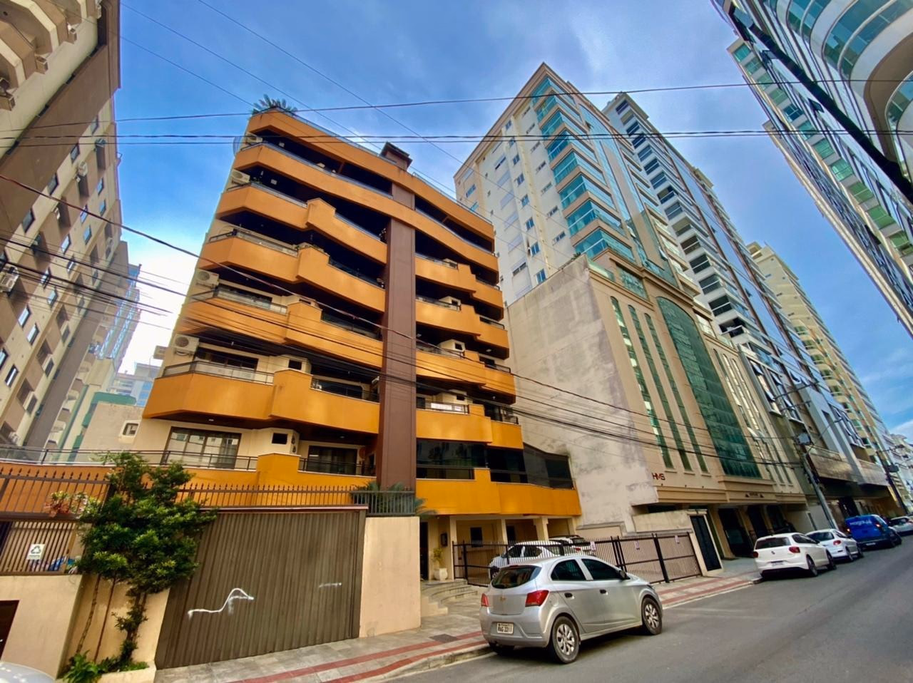 Pontal do Sul Residencial — Meia Praia