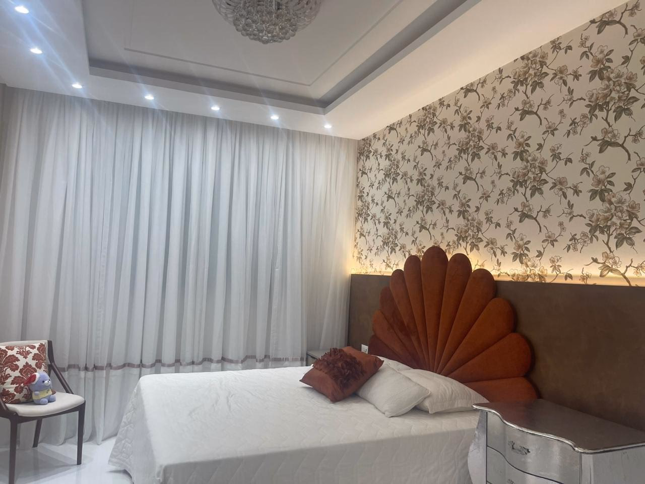 Apartamento 4 suítes em Meia Praia — Meia Praia, Itapema