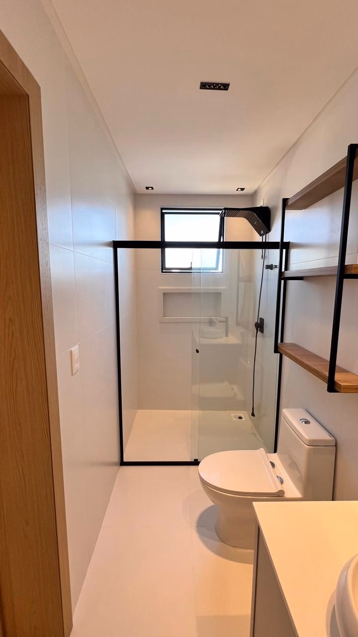 Apartamento 4 suítes em Meia Praia — Meia Praia, Itapema