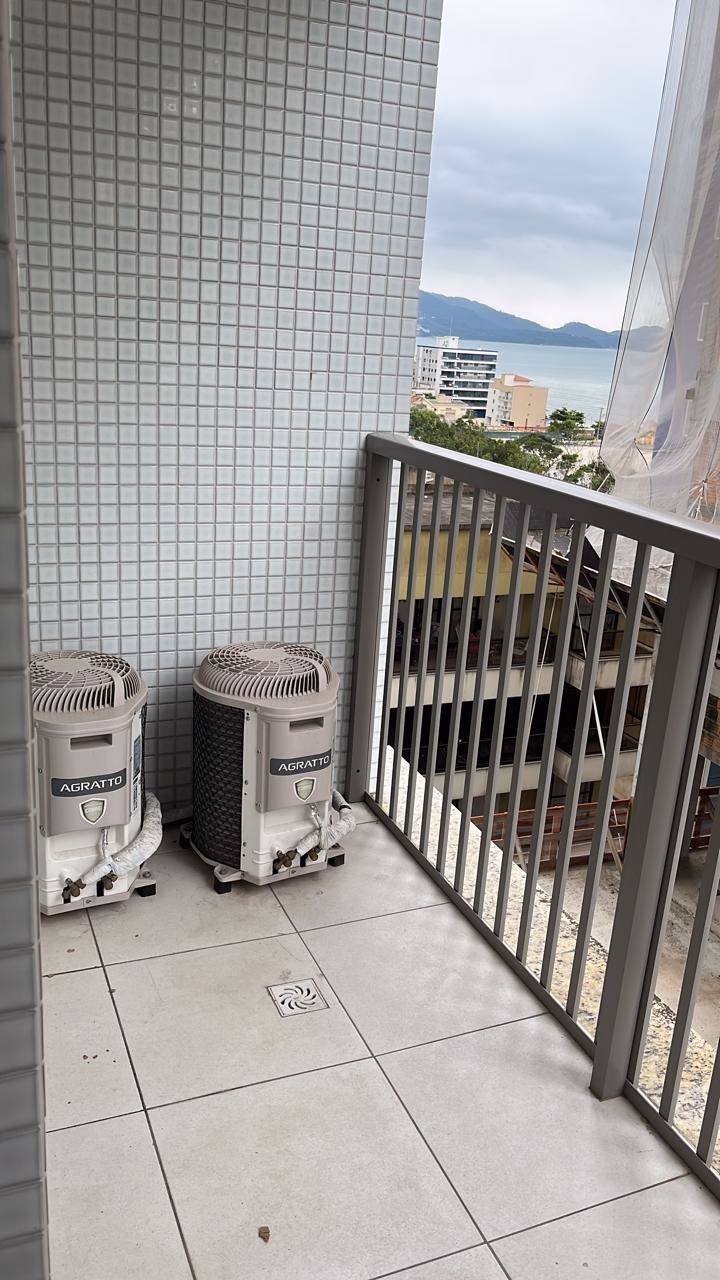 Apartamento 4 suítes em Meia Praia — Meia Praia, Itapema