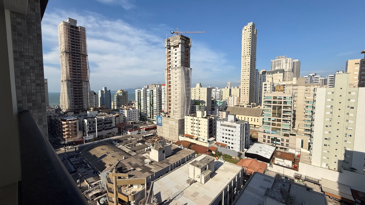 Apartamento 3 suítes em Meia Praia — Meia Praia, Itapema