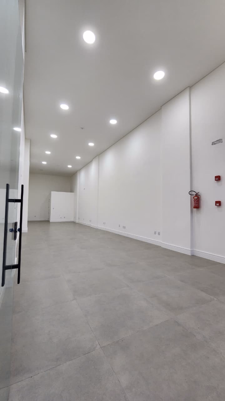 Sala comercial em Meia Praia — Meia Praia, Itapema