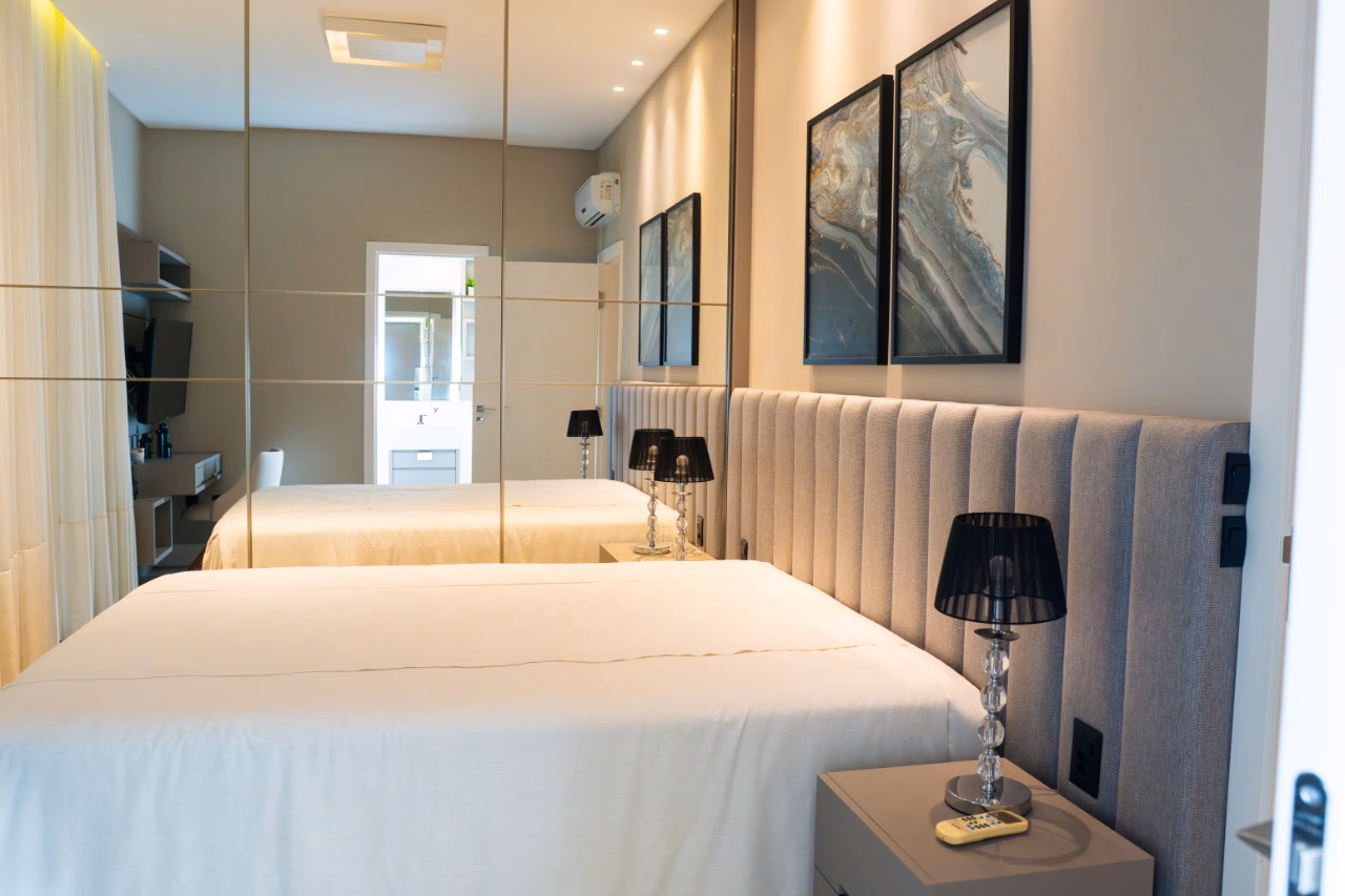 Apartamento 4 suítes em Meia Praia — Meia Praia, Itapema