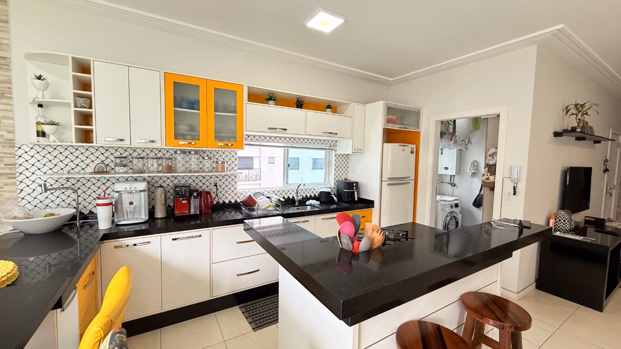 Apartamento 3 quartos em Meia Praia — Meia Praia, Itapema