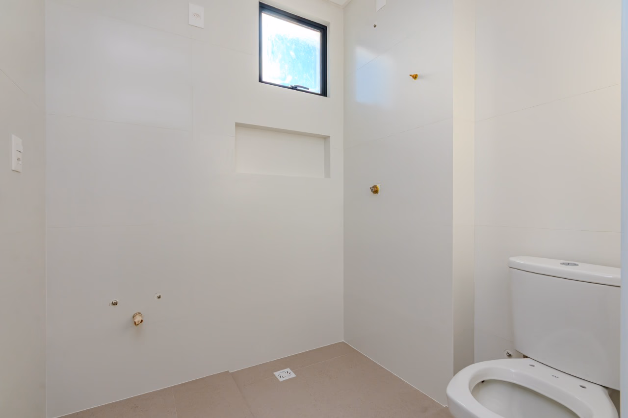 Apartamento 3 suítes em Meia Praia — Meia Praia, Itapema