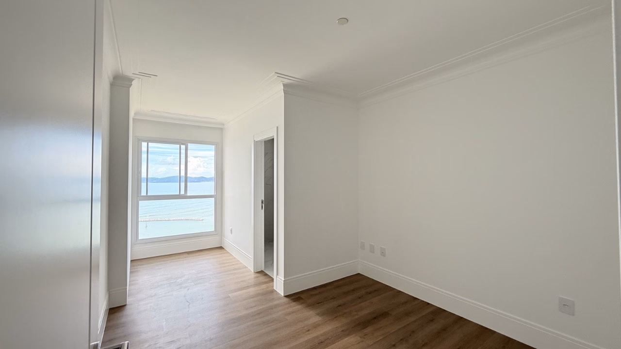 Apartamento 4 suítes em Canto da Praia — Canto da Praia, Itapema