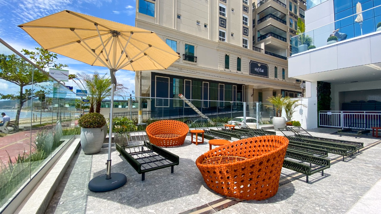 Apartamento a venda na quadra mar no residencial Albamar
