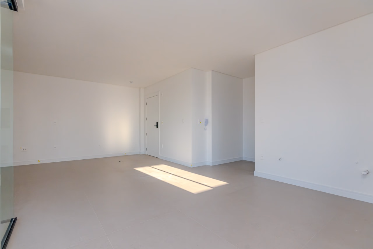 Apartamento 3 suítes em Meia Praia — Meia Praia, Itapema