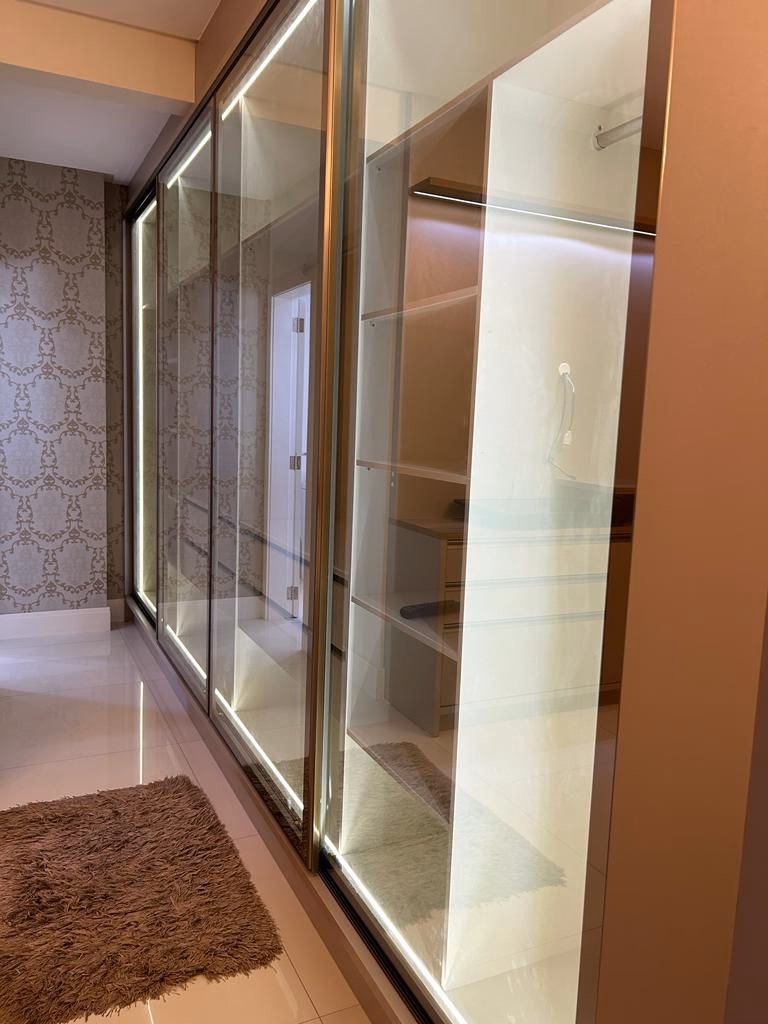 Apartamento 4 suítes em Meia Praia — Meia Praia, Itapema