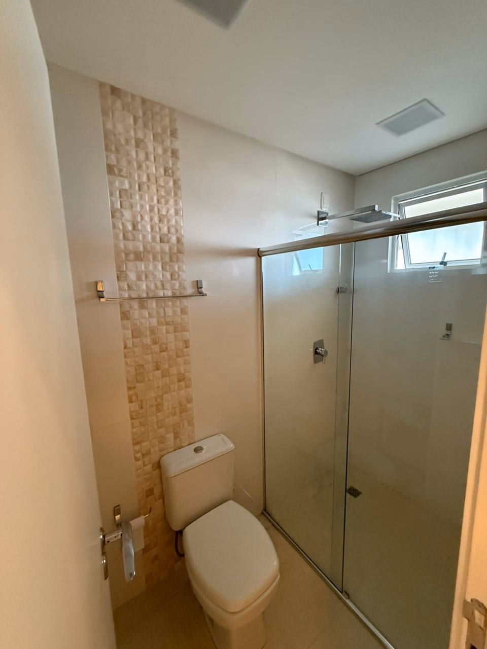 Apartamento 3 suítes em Meia Praia — Meia Praia, Itapema