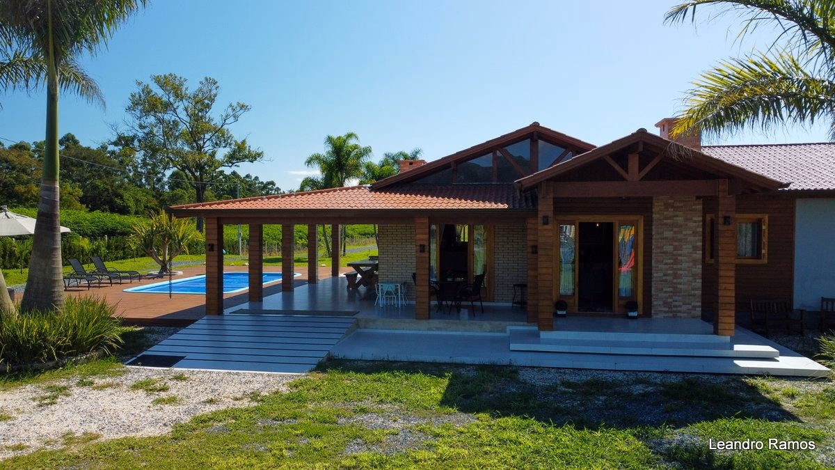 Imóvel 3 suítes em Ribanceira do Sul — Ribanceira do Sul, São João Batista